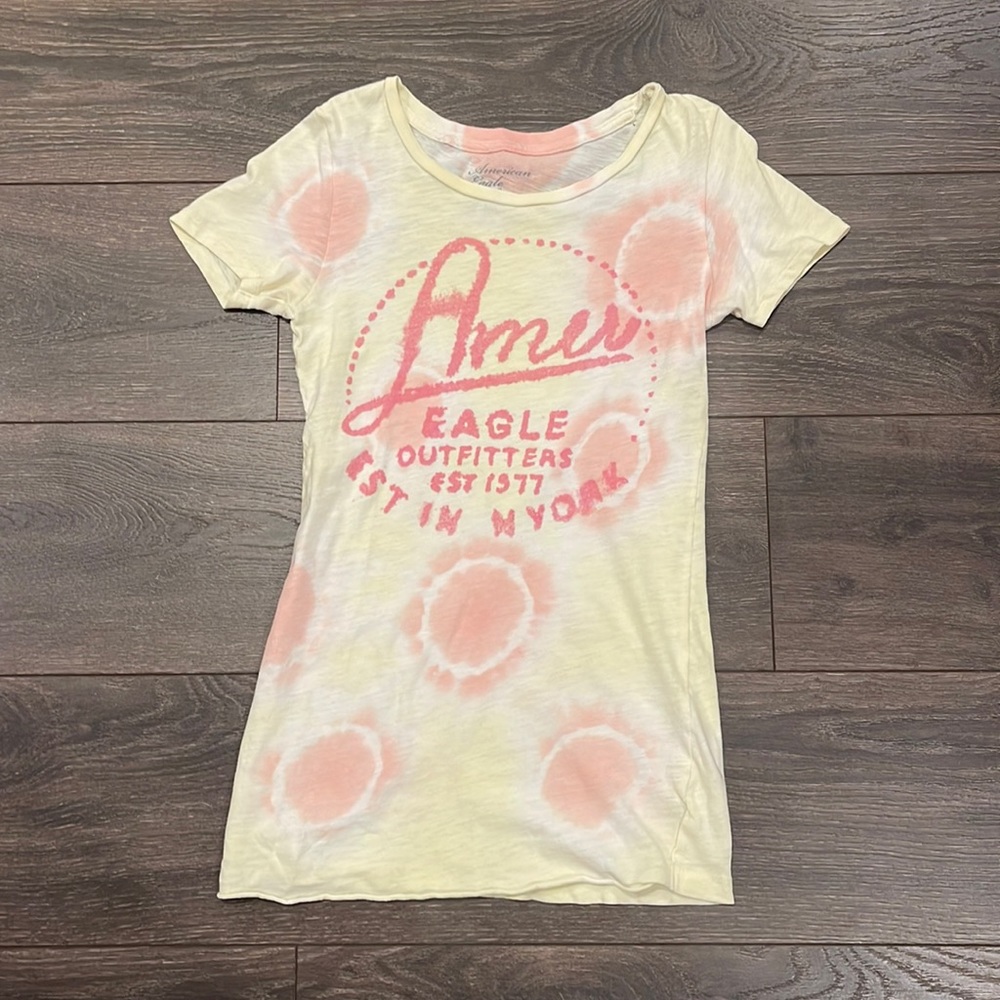 American Eagle short sleeve fitted T-shirt